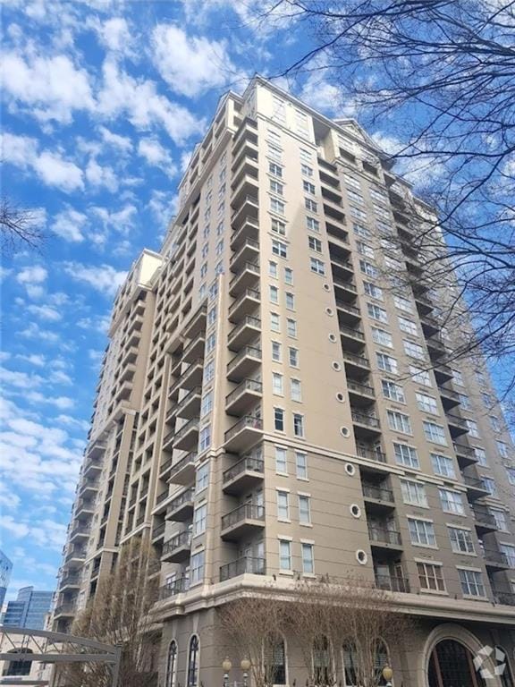 Building Photo - 3334 Peachtree Rd NE Unit 509 Rental