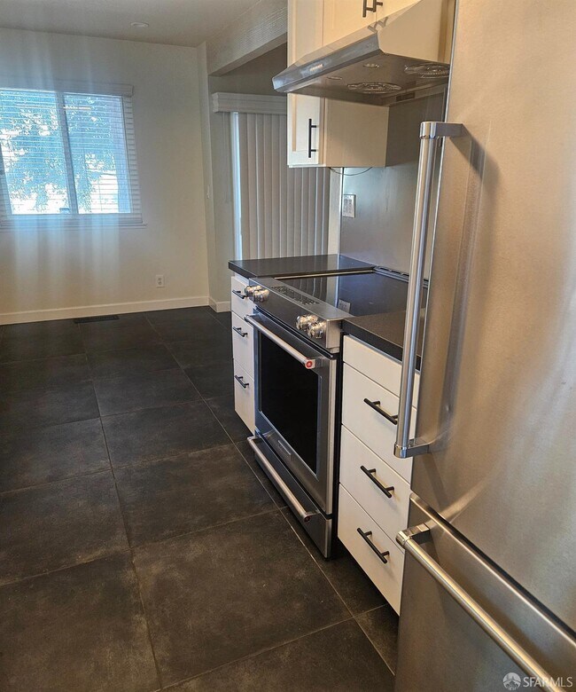 Photo - 8711 Mountain Blvd