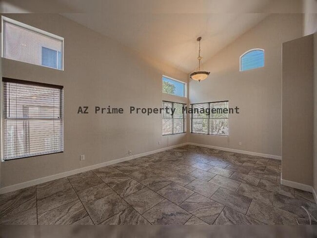 Photo - 627 S Balboa