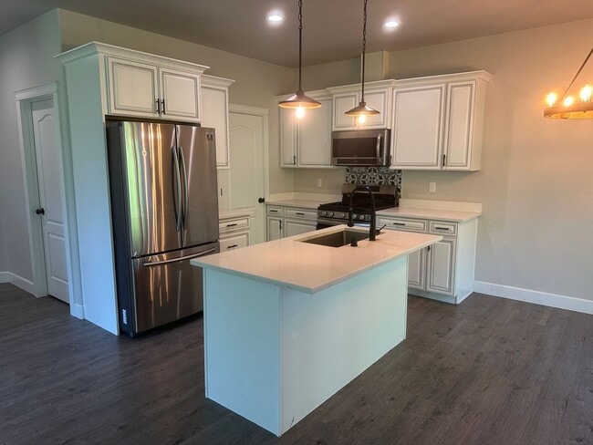 Photo - 6585 Beverly Hills Cir