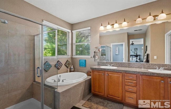 Photo - 2481 Hibernica Ln