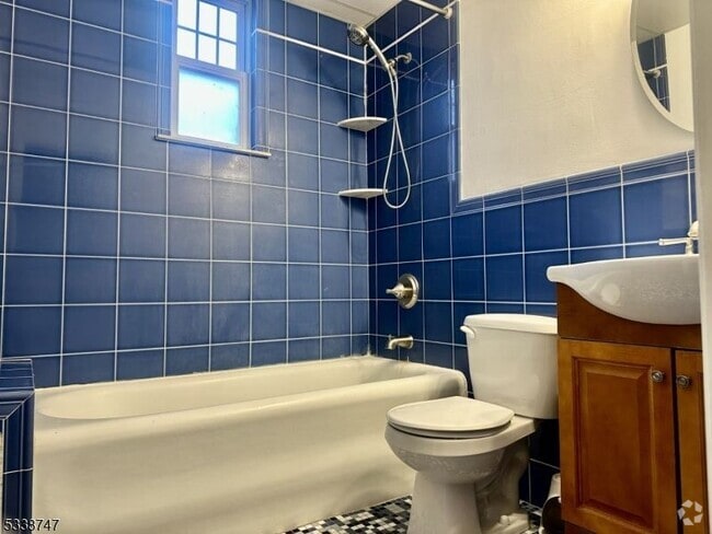 Building Photo - 69 W Mount Pleasant Ave Unit 1B Rental