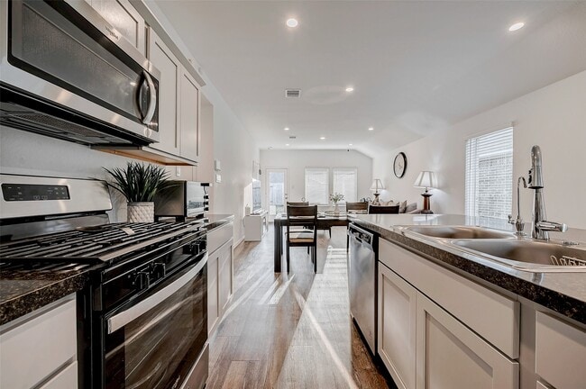 Building Photo - 24307 Oriole Summit Dr