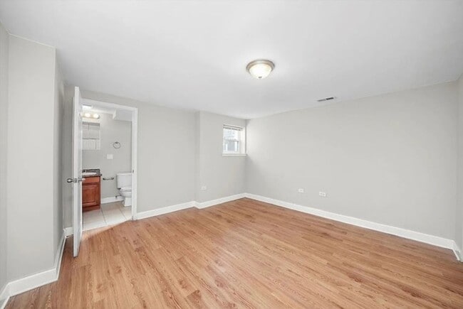 Photo - 4145 S Michigan Ave Unit 4143 S. Michigan Ave Garden