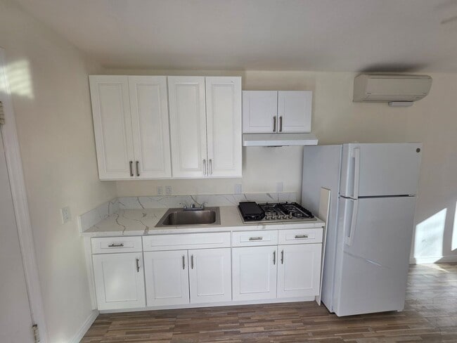 Photo - 524 W Greenwood Ave Unit 4