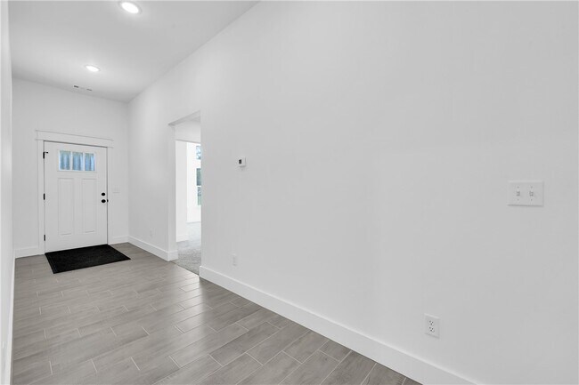 Photo - 1410 Emmerson St