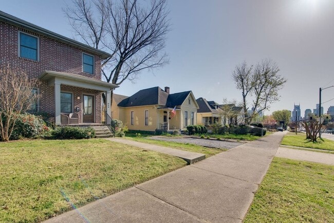 Photo - EAST NASHVILLE - FOUR BEDROOM Historic Home with amazing views of Nashville Skyline!