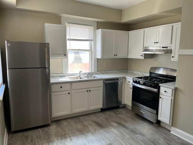 Photo - 2854 N Downer Ave Unit Lower