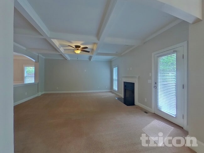 Photo - 560 Grey Hawk Ln