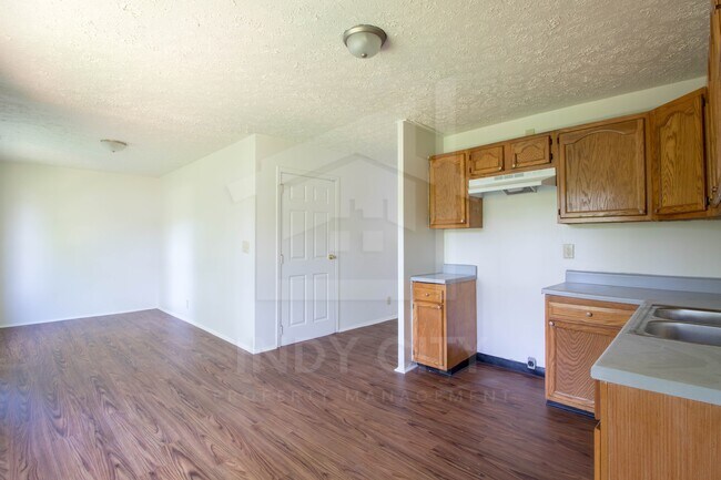 Photo - 8432 E 37th Pl