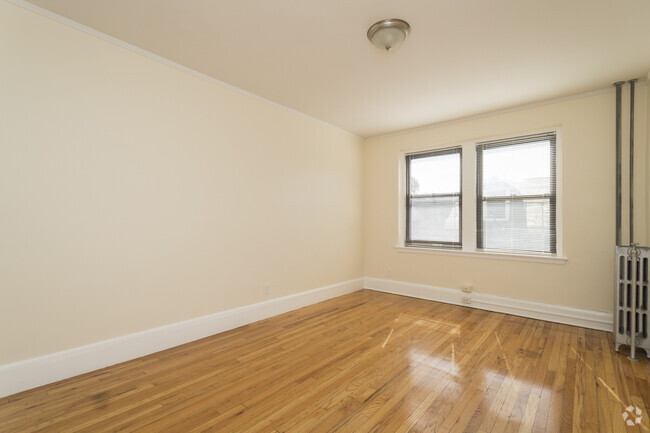 Building Photo - 140 Highland Ave Rental