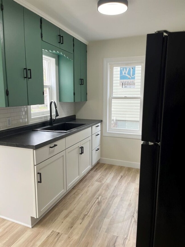 Photo - Spacious Two Bedroom!