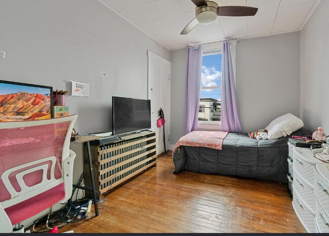 Photo - 46 Pleasant St Unit #2