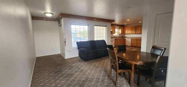 Photo - 213 SW 4th St Unidad #B