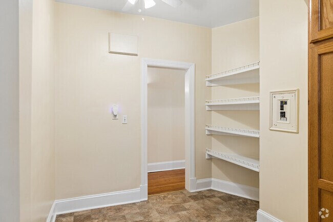 2BR, 1BA - 1,330SF - Dining Area