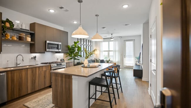 Kitchen with Stainless Steel Appliances - Iris O4W