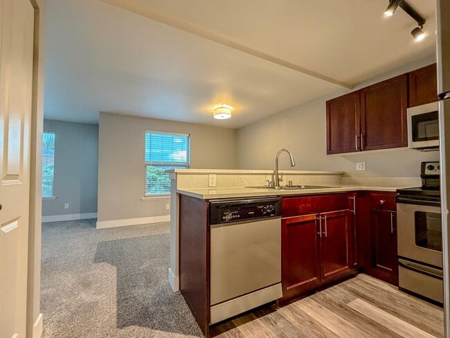 Photo - Gorgeous 2bd/2bth Lower Queen Anne Condo, $2,850/mo.