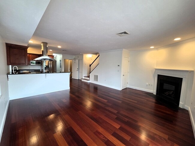 Photo - 242 Bunker Hill St Unit 1