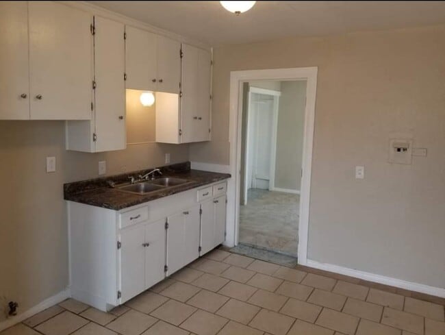 Photo - 1405 N Seminole St