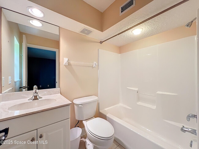 Photo - 1680 42nd Square