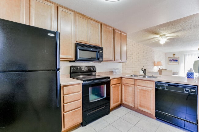 Photo - 4354 N 82nd St Unit 134