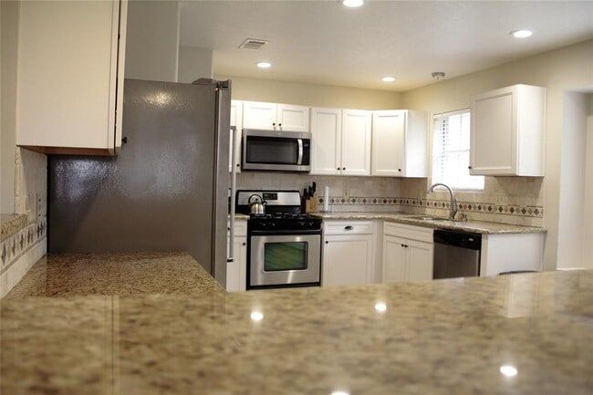 Photo - 1803 Edinburg Ave