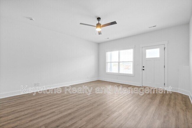 103 Front Ridge Cir