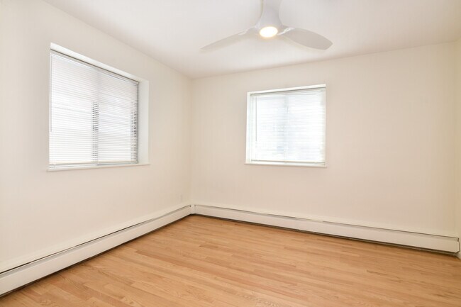 196 Hillside St Unit 9
