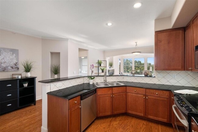 Photo - 500 Waters Edge Dr Unit 137