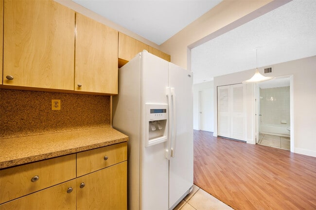 Photo - 2809 N Course Dr Unit 205