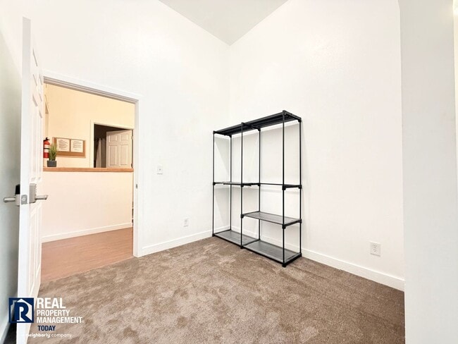 Photo - 2817 9th St SW Unit 3