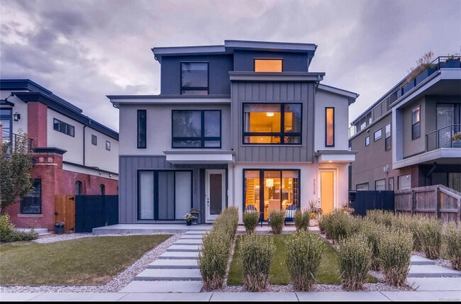 Photo - 3528 Stuart St