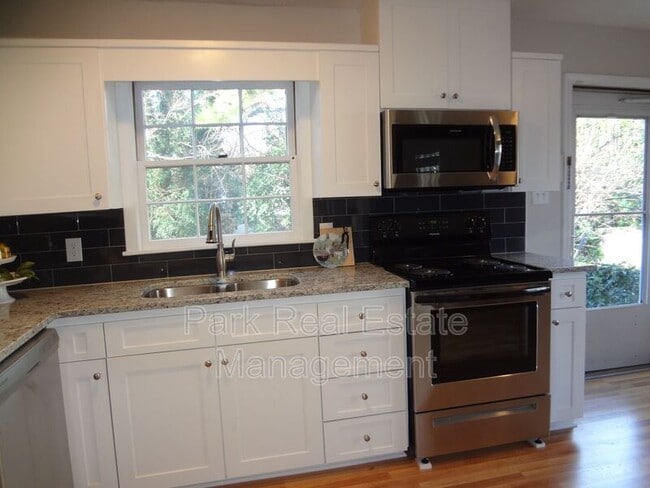 Photo - 218 Ransom St