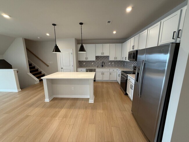 Building Photo - 2435 Ownby Ln