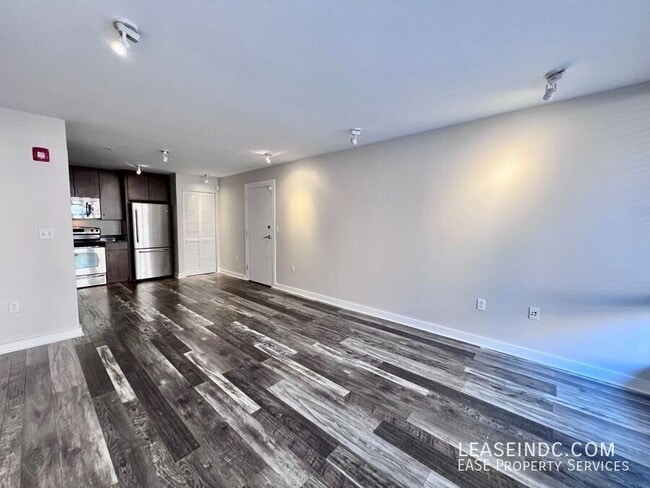 Photo - 1423 Newton St NW Unidad #103