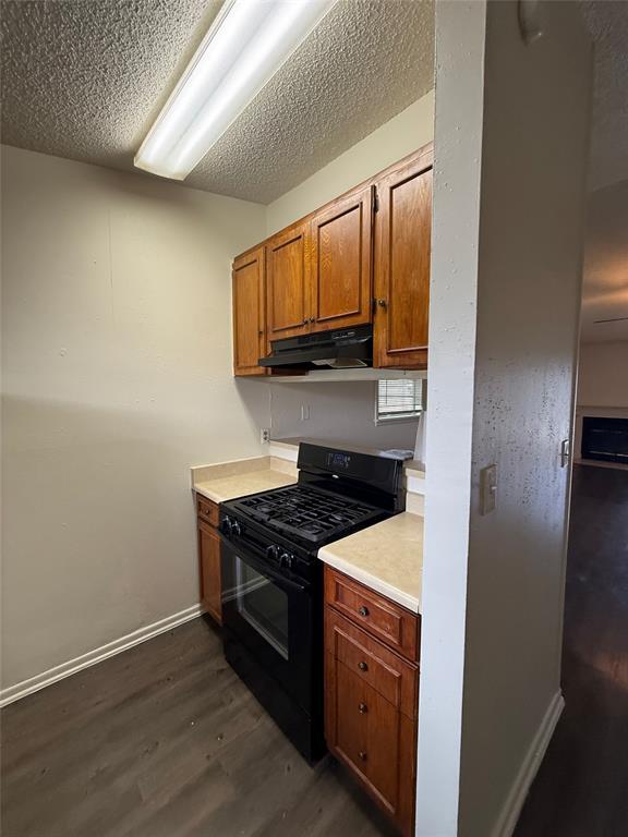Photo - 618 Mill St