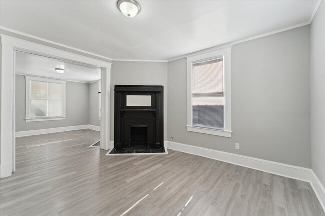 Photo - Large 3BR/1BA Downtown House For Rent