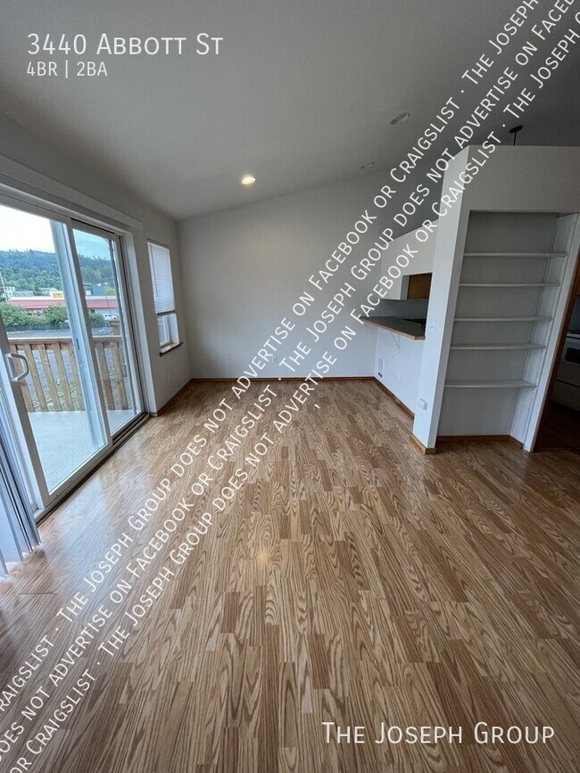 Photo - 3440 Abbott St