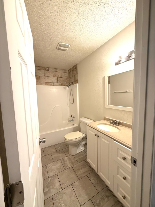 Photo - 301 Adams St