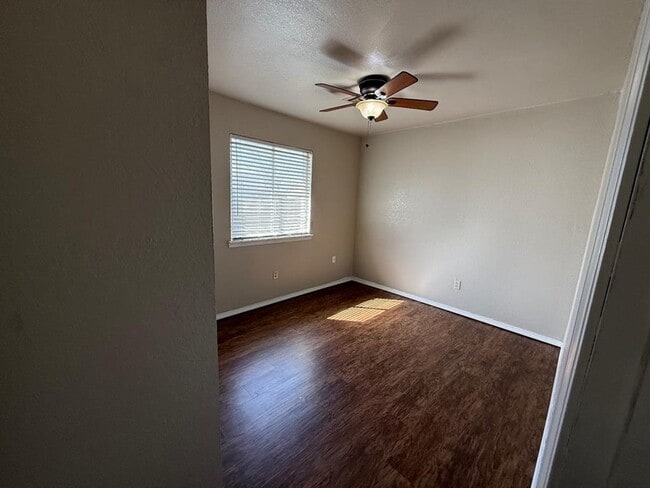 Photo - 1013 Mercury Cir