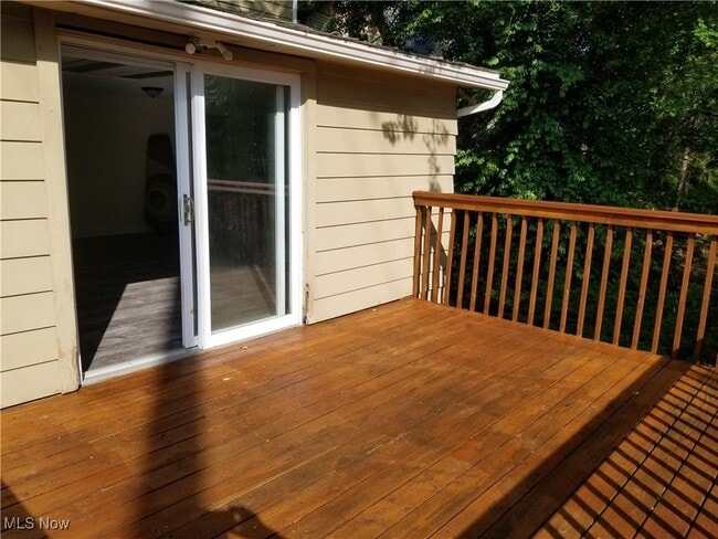 Photo - 383 Aqueduct St