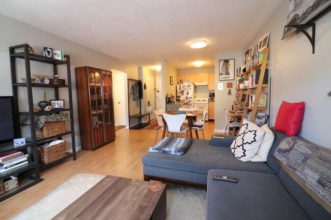 Photo - 15 Walbridge St Unit 34