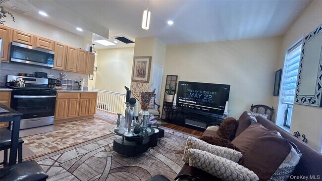 Photo - 844 Hancock St