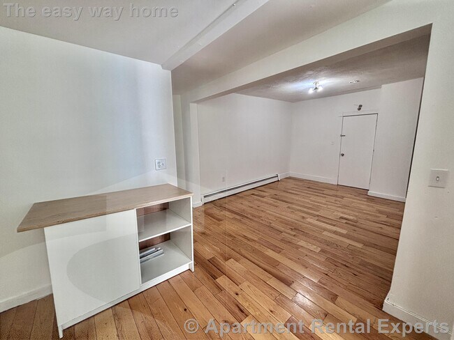 Photo - 509 Medford St Unit #2