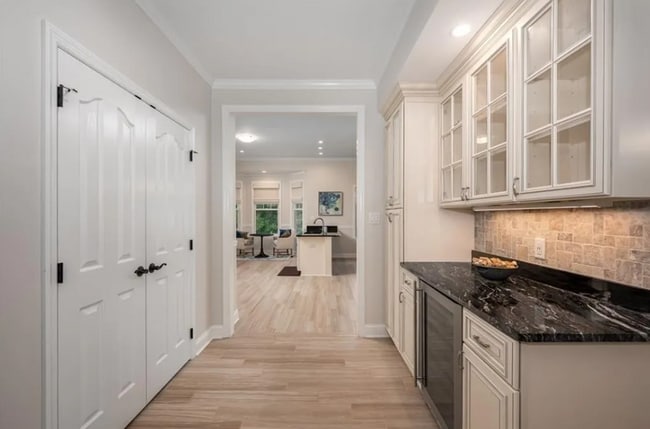 Photo - 220 Adams Pointe Blvd Unit 5