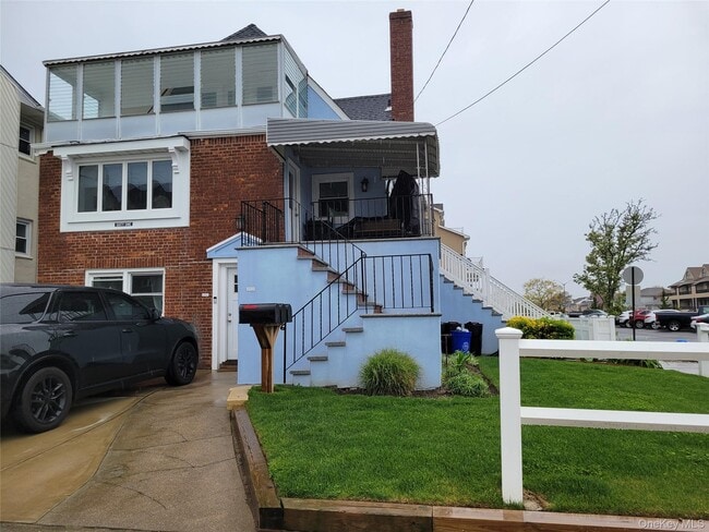Building Photo - 61 Roosevelt Blvd Unit #3