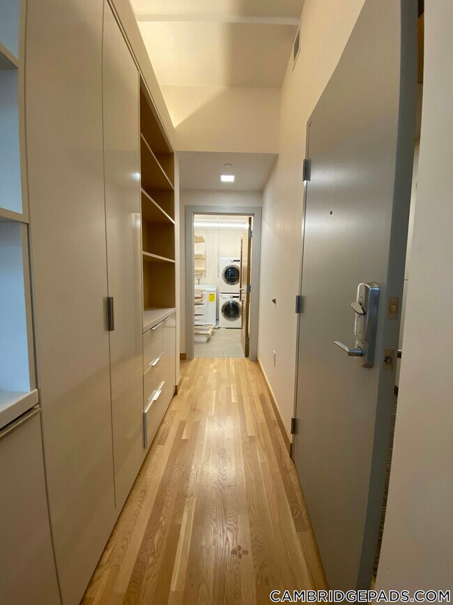 Photo - 115 Mt Auburn St Unit 13