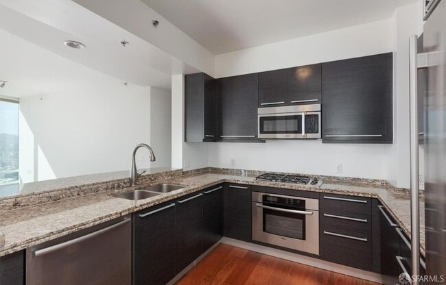 Photo - 425 1st St Unidad 4003