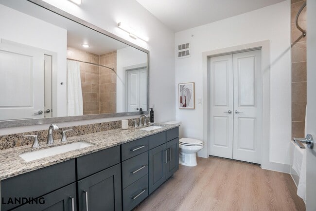 216 Flint Rdg Rd Unit 1305