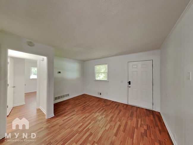 Photo - 71 Sheila Ln